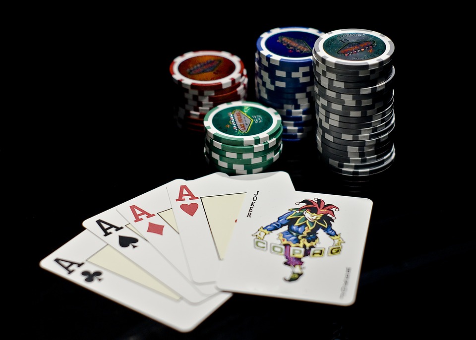 Panduan Bermain Situs Poker Online: Tips dan Trik Terbaik